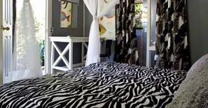1 Schlafzimmer, individuell dekoriert, individuell eingerichtet