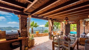 Outdoor dining - Casa Madre Tierra Cómpeta by Ruralidays (Málaga)