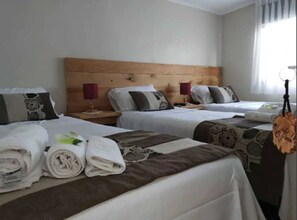 Free WiFi, bed sheets - Hostal Casa Miranda (Natales)