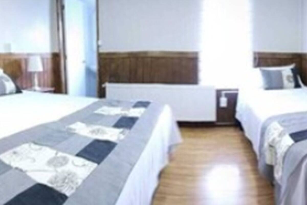 Wifi gratis y ropa de cama