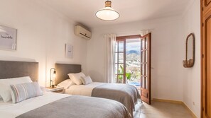 3 Schlafzimmer, Bügeleisen/Bügelbrett, Reisekinderbett, WLAN