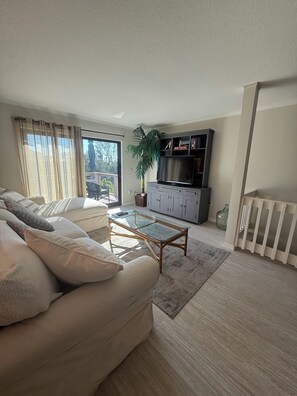 Smart TV - Looking for the perfect vacation rental? (Sarasota)