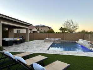 Outdoor pool - 4 bed 3.5 bath modern ranch home with private pool/spa and golf course view (Goodyear)