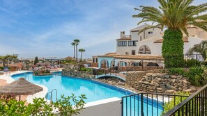 Pool - El Capistrano  - Apto 2 dormitorios Nerja by Ruralidays (Málaga)
