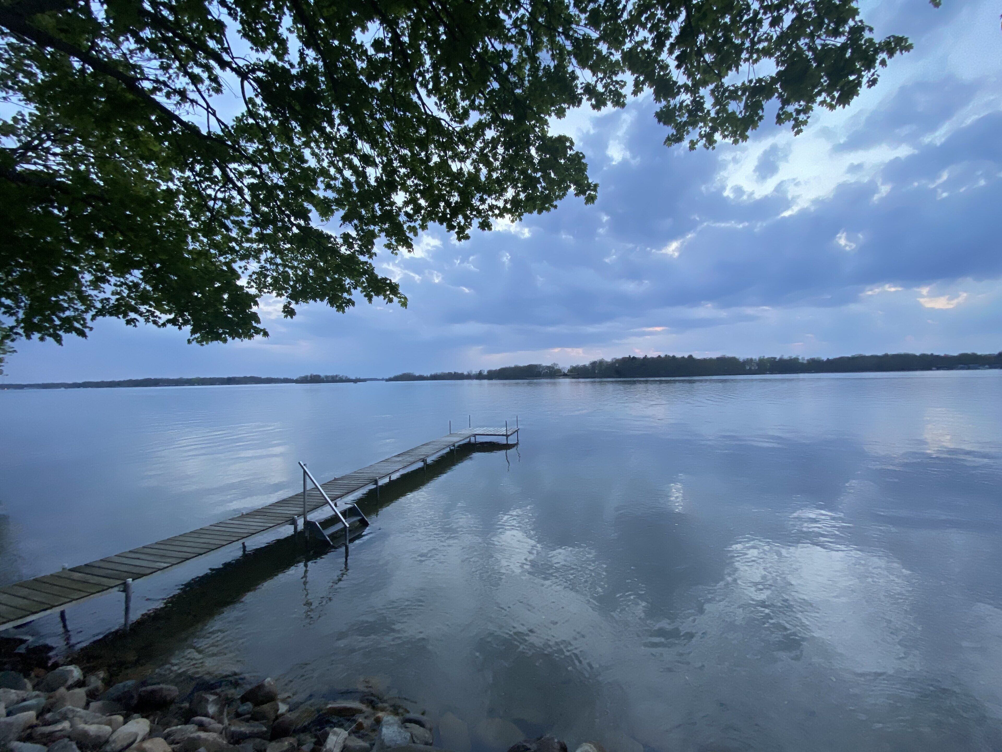 Beautiful Lake Front Home on Gun Lake!