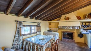 Dining - Molino Los Justos - Cocineta Algarinejo by Ruralidays (Granada)