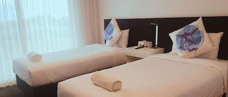 Quarto duplo standard | Roupas de cama premium, ferros/tábuas de passar roupa, Wi-Fi de cortesia