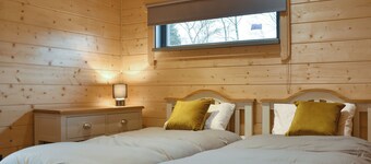 Cedar Lodge - UK30008