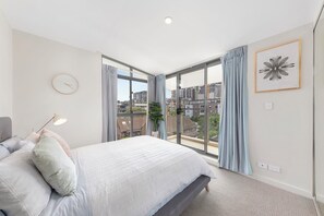 3 間睡房、熨斗/熨衫板、免費 Wi-Fi、床單