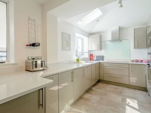 Dishwasher, highchair - Perfect for creating memories together as a family which will last a lifetime. (Whitby)