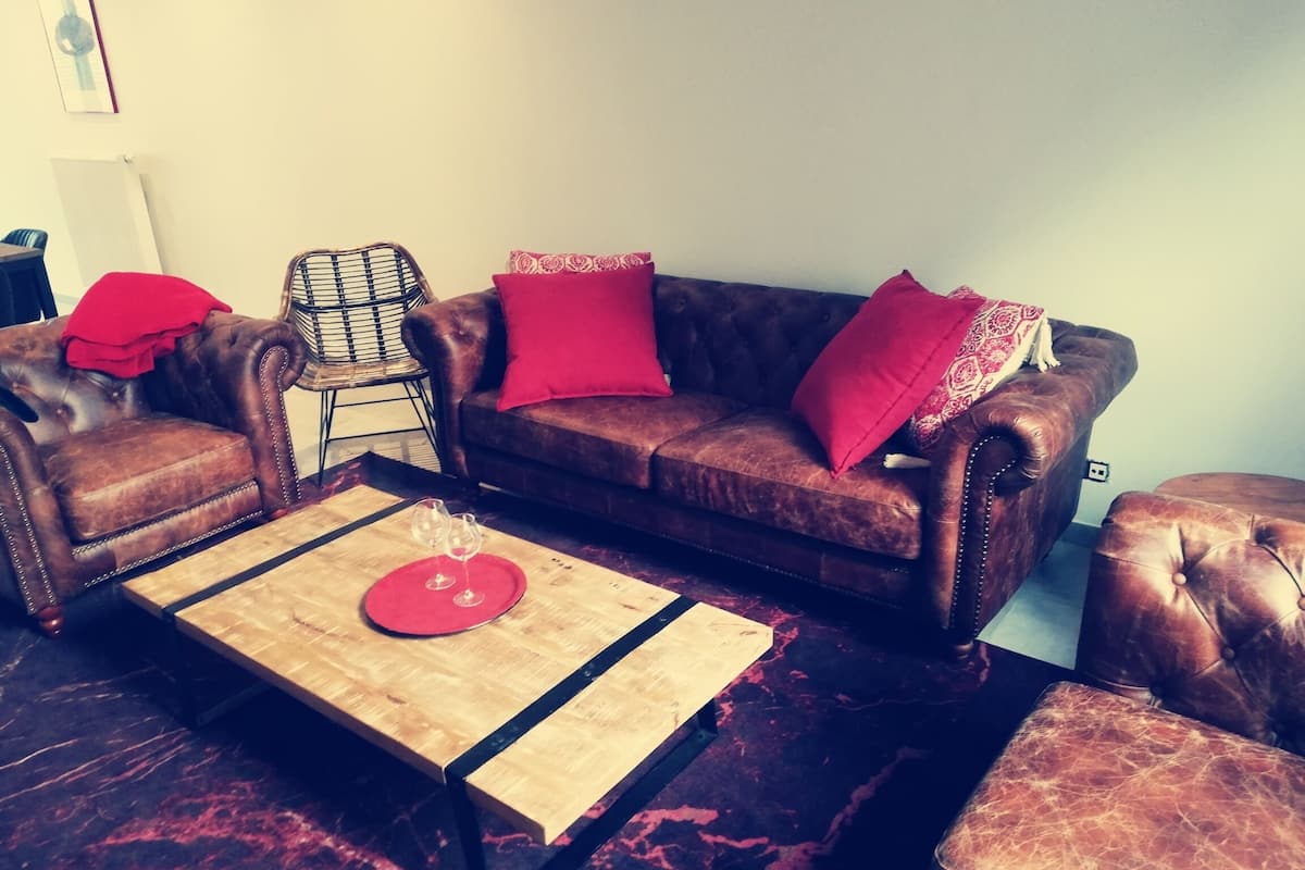 Deluxe House | Living area