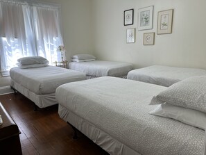 4 chambres, bureau, fer et planche à repasser, Wi-Fi gratuit