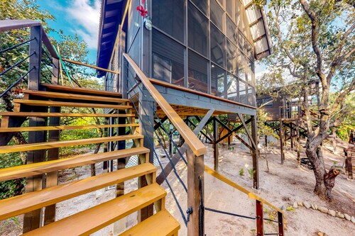 Drei Cabanas im Wald, mit Veranden und Hängematten - zu Fuß zum Strand