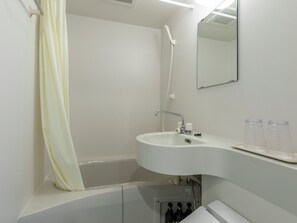 Double Room | Desk, soundproofing, free WiFi, bed sheets - Tabist Unihotel Midosuji Honmachi (Osaka)