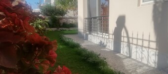 Apart-hotel, garden views, free WiFi and free private parking