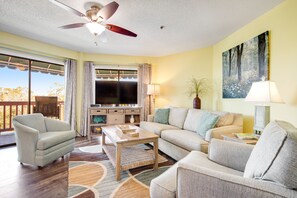 TV, books - Snowbird-friendly condo with pool, firepit, central AC, W/D, and walk to beach (Panama City Beach)