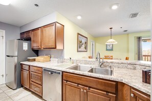 Fridge, microwave, oven, stovetop - Snowbird-friendly condo with pool, firepit, central AC, W/D, and walk to beach (Panama City Beach)