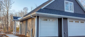 Stunning Studio just steps from the Bjorklunden Trail System in Baileys Harbor
