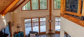 Secluded Cabin in the Woods - Dog Friendly