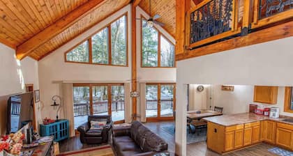 Dog-Friendly, Secluded Cabin in the Woods