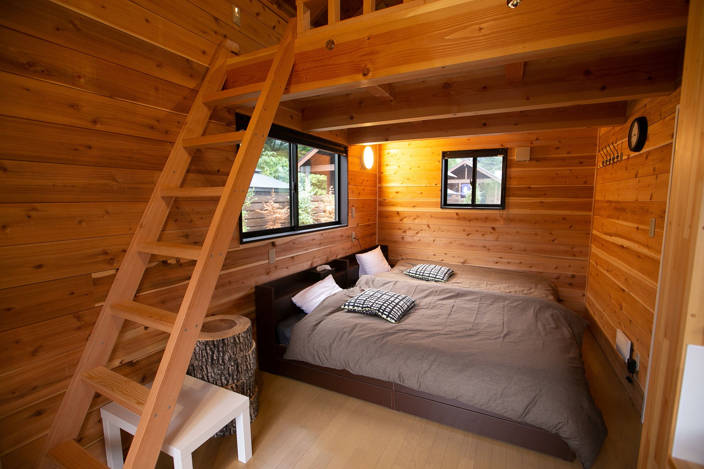 2 habitaciones, cubrecamas, escritorio y wifi gratis 