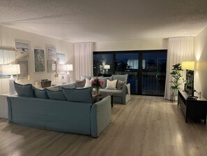 Smart TV, video games