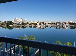 Property grounds - Waterfront condo on Clearwater Beach, 2Bedrooms,2 bath walking distance to beach (Clearwater Beach)