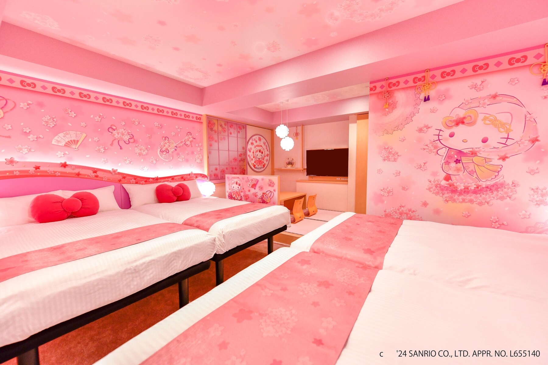 Hello Kitty Room -Sakura Tennyo- Non Smoking | In-room safe, desk, blackout drapes, iron/ironing board (on request)