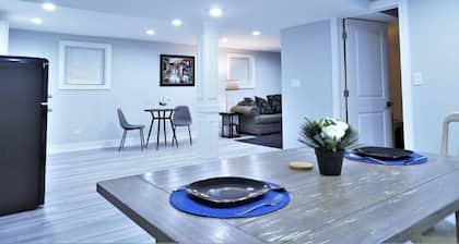 A5 Luxurious Garden Unit prĂšs de Chicago