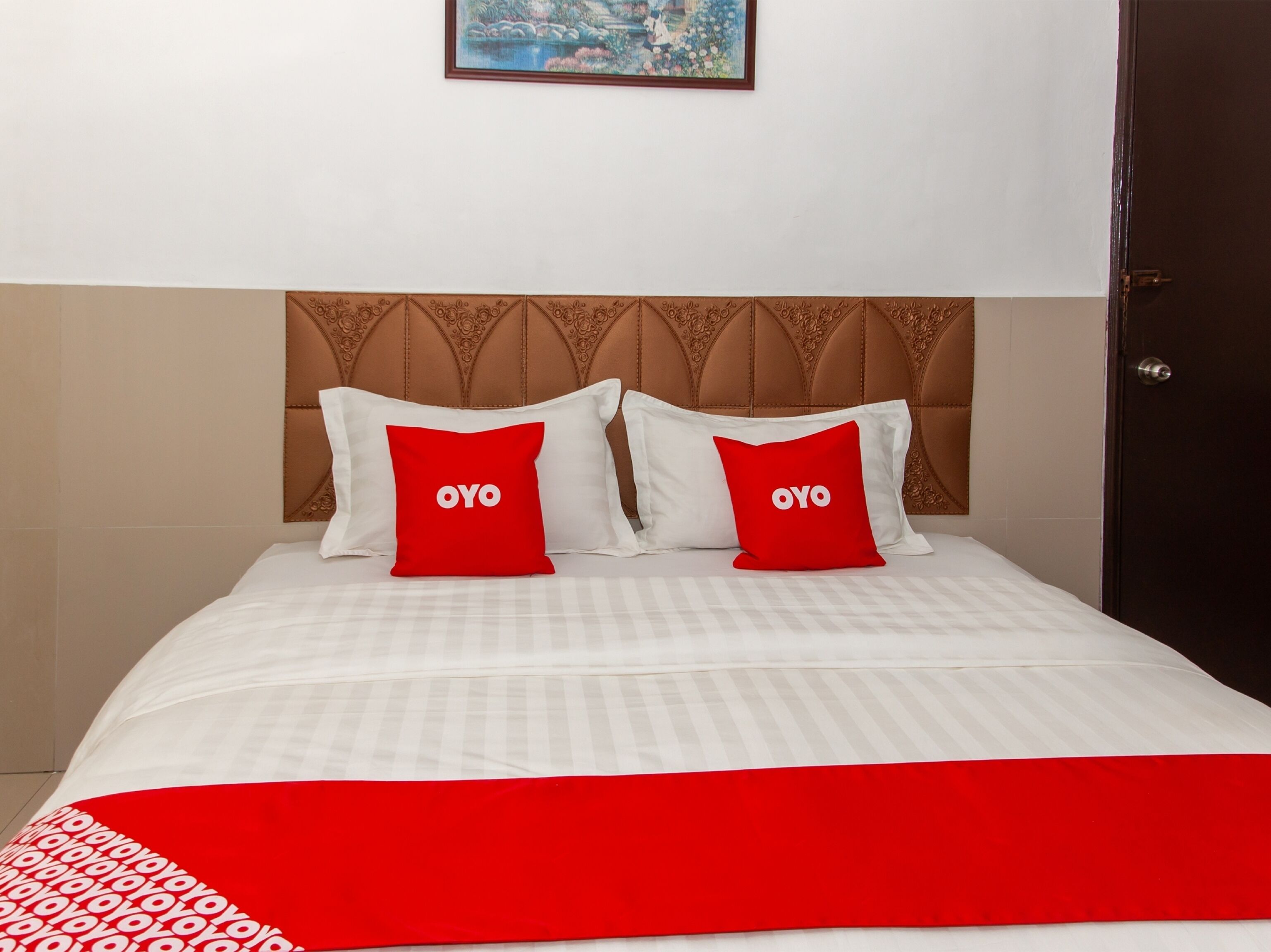 deluxe double room, 1 king bed | free wifi