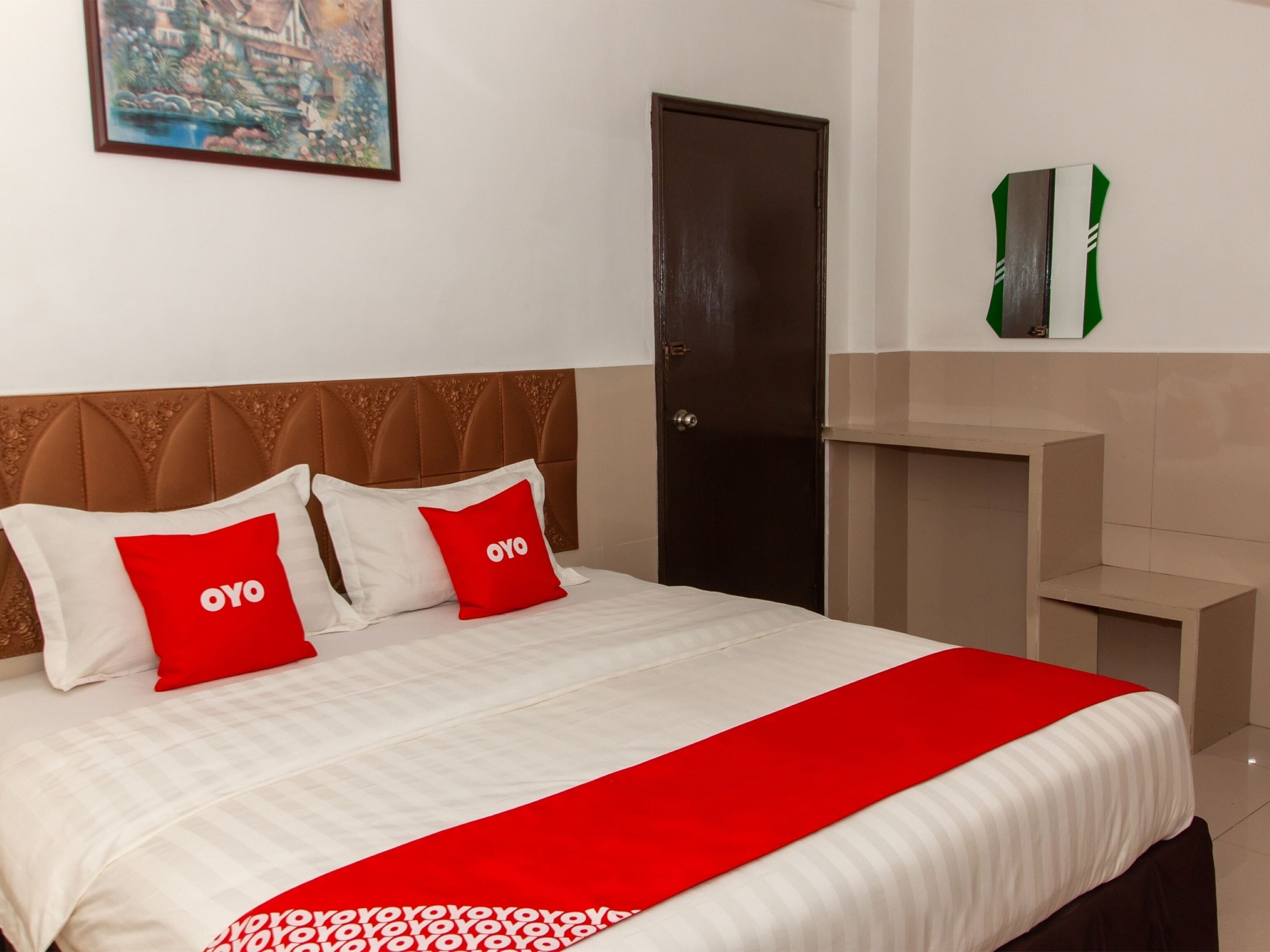 deluxe double room, 1 king bed | free wifi