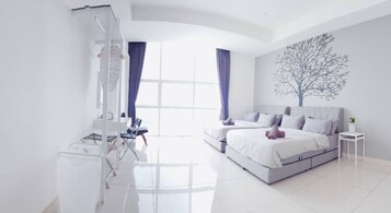 Appartement, 4 chambres (A-36-05) | Salle de bain | Douche, séchoir à cheveux, pantoufles, serviettes fournies