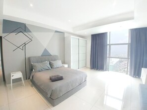 Apartamento, 4 habitaciones (A-35-03) | Decoración individual, mobiliario individual, escritorio