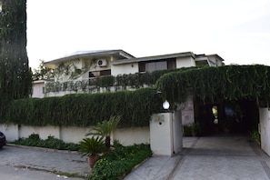 Exterior - Elysium 99 (Islamabad)