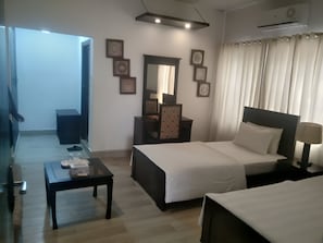 Twin Room | Free WiFi - Elysium 99 (Islamabad)