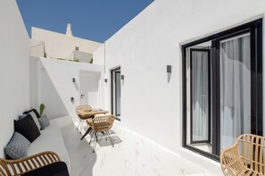Outdoor dining - Two Bedroom Apartment, Diadema Apartments Naxos (Naxos)