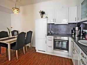 Køleskab, mikrobølgeovn, ovn, opvaskemaskine