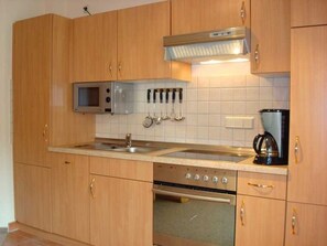 Frigorifero, microonde, forno, lavastoviglie