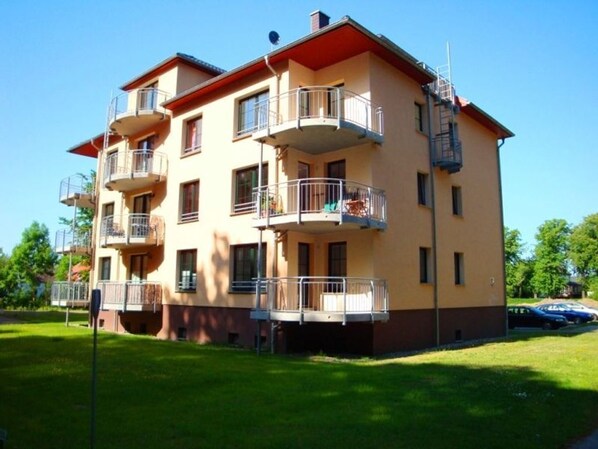 Esterni