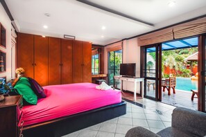 3 bedrooms, in-room safe, WiFi - Luxury Pool Villa  3 Bedrooms (เมืองพัทยา)