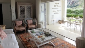 Apartment | Living room - Breach House (Cape Town)