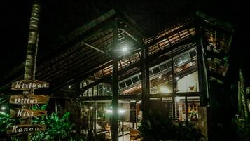 Extérieur
