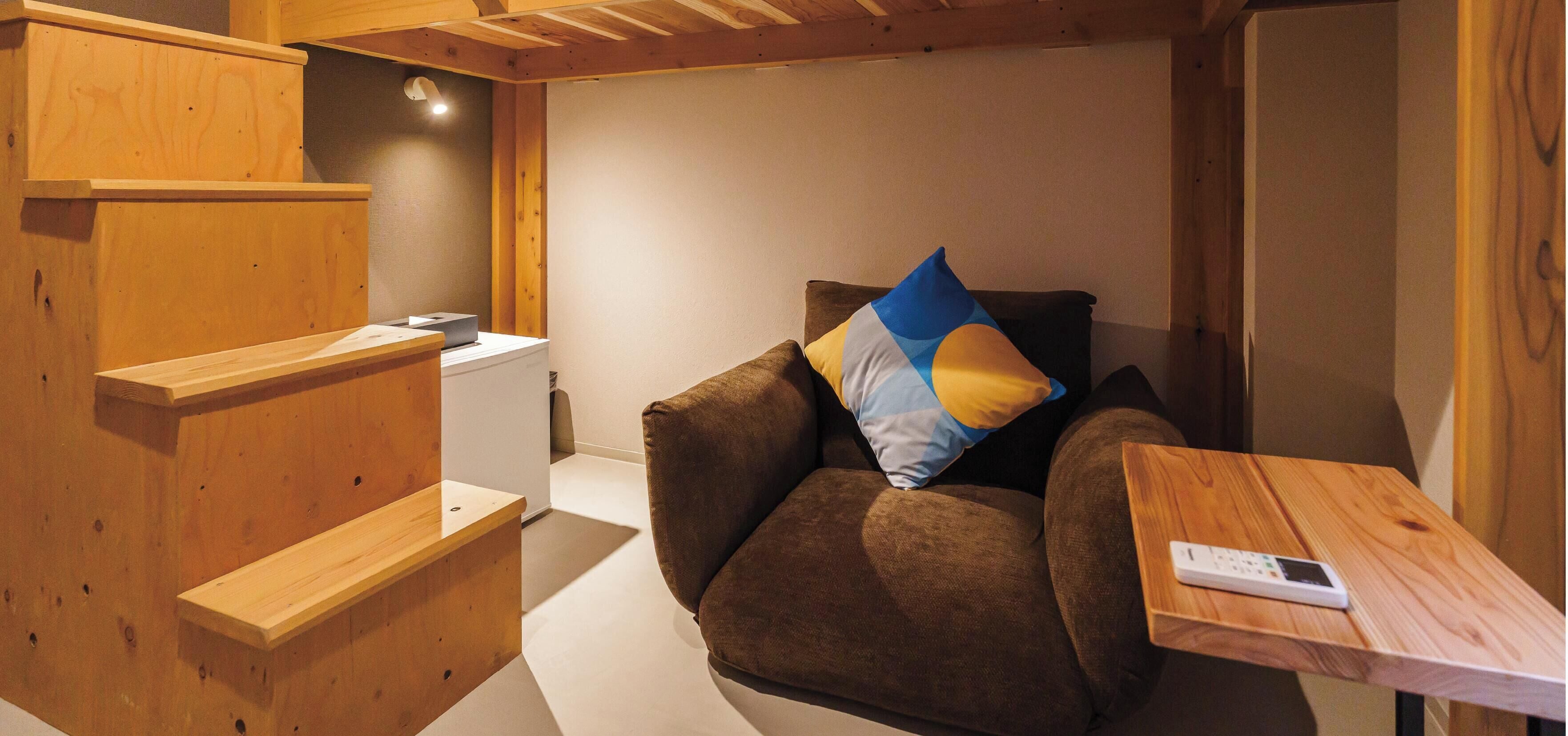 Single Loft  Non-Smoking(Shared Shower) | Blackout drapes, free WiFi, bed sheets