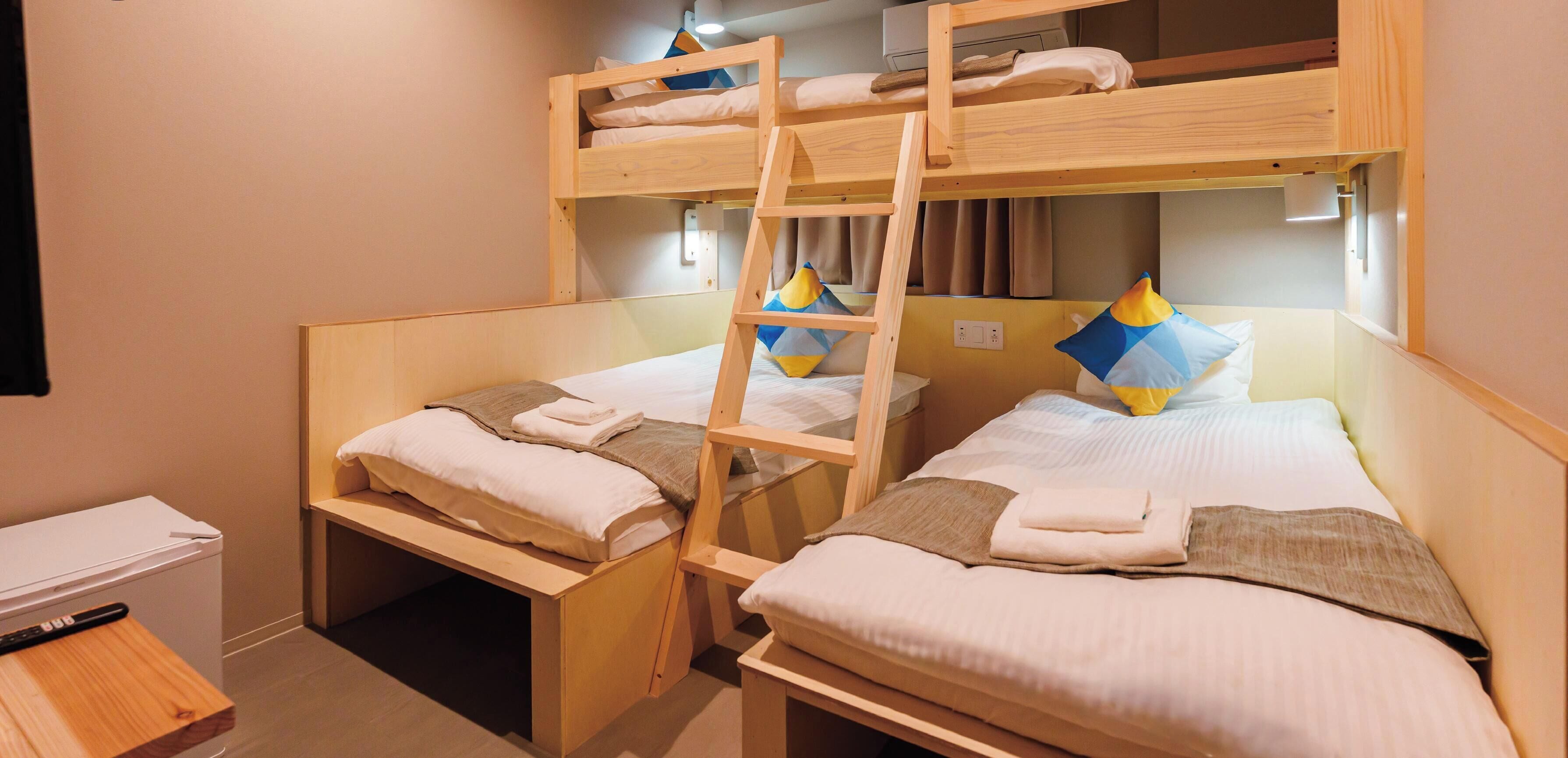 Family Triple Room | Blackout drapes, free WiFi, bed sheets