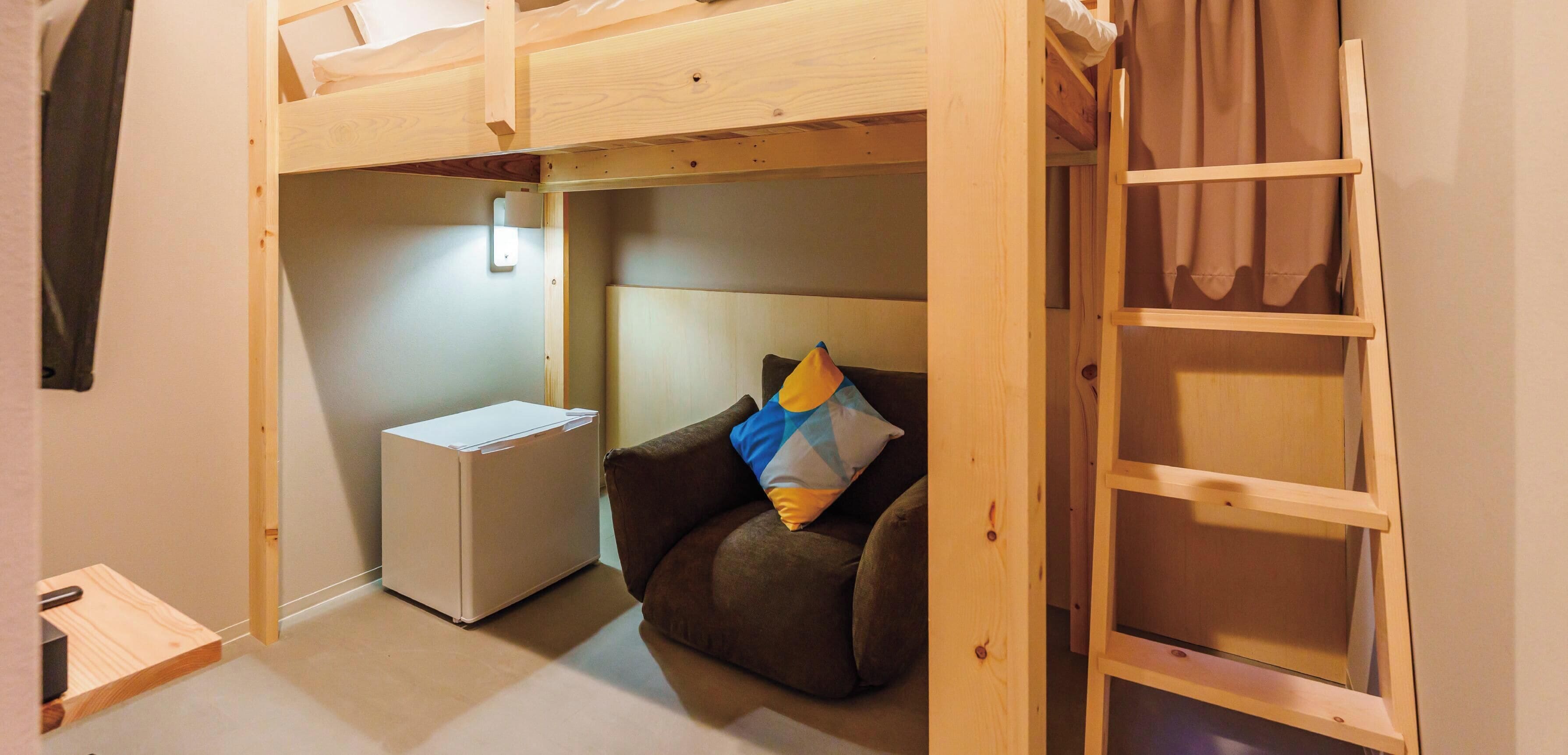 Single Loft  Non-Smoking(Shared Shower) | Blackout drapes, free WiFi, bed sheets