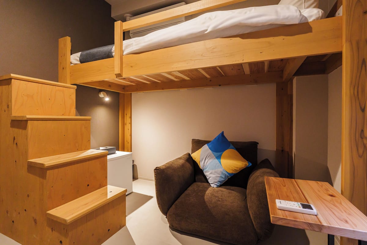 Single Loft Non-Smoking(Shared Shower) | Blackout curtains, free WiFi, bed sheets