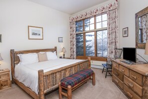 5 chambres, fer et planche à repasser, Wi-Fi gratuit, draps fournis