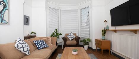 Luxe huis | Woonruimte | Een flatscreentelevisie