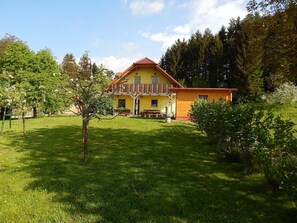Exterior - Sunny Holiday House B&B (Gornji Grad)