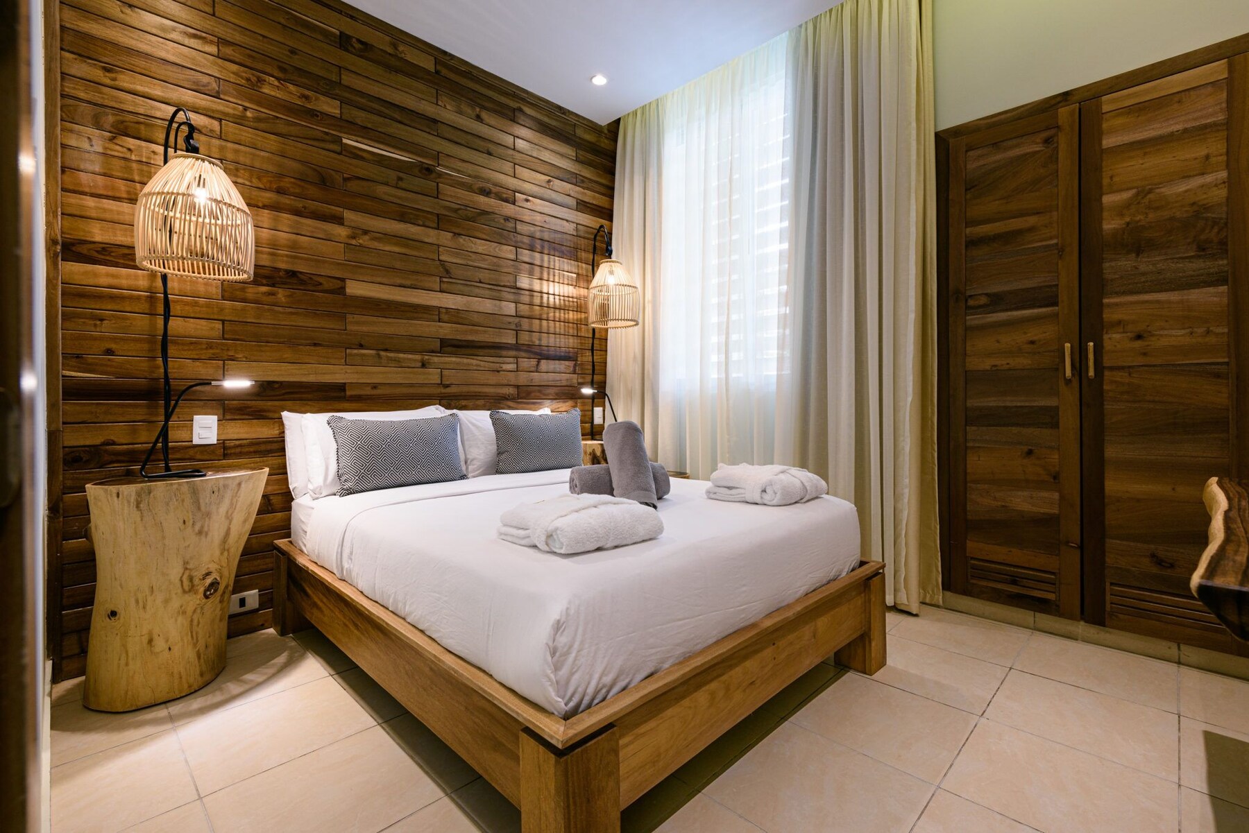 Presidential Suite | 1 bedroom, in-room safe, blackout drapes, soundproofing